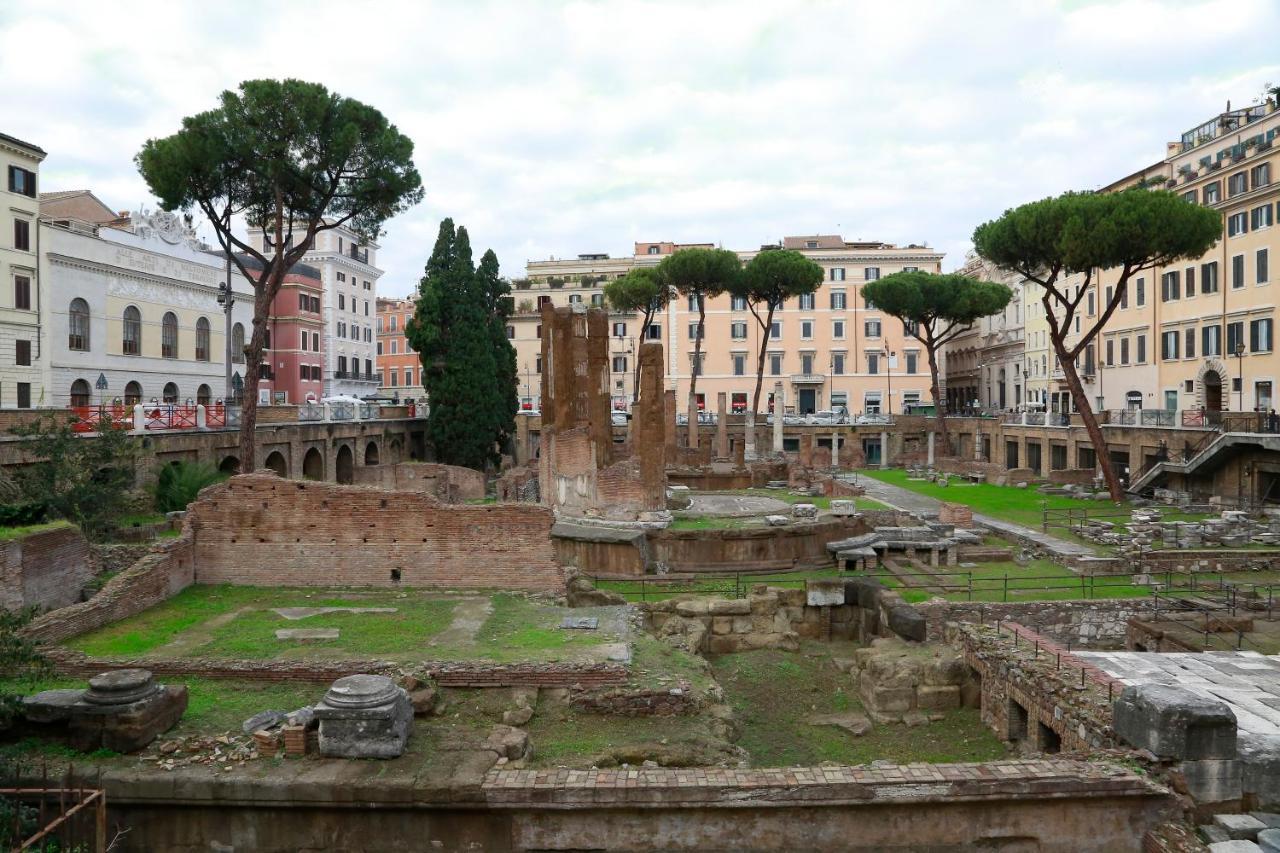 Residenza Gens Julia Bed & Breakfast Rome Bagian luar foto